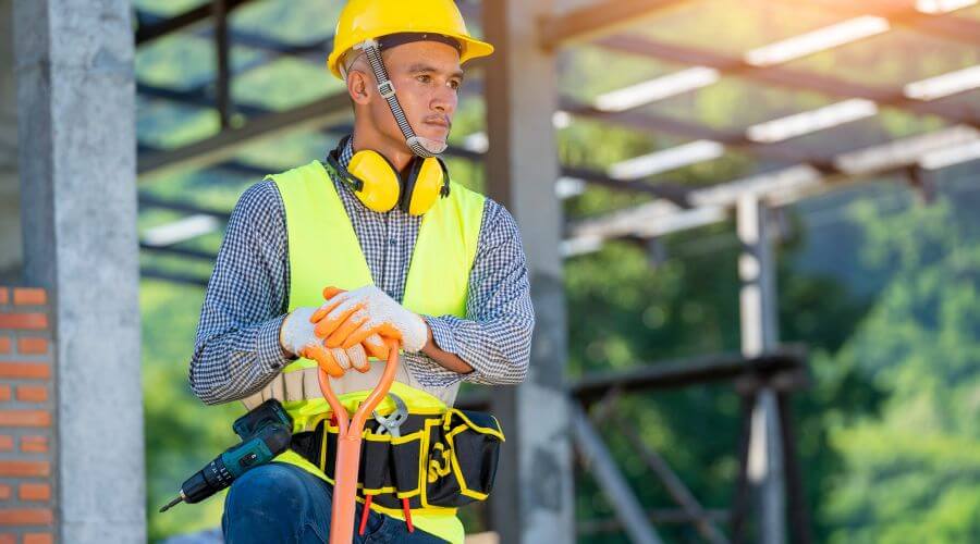 Expert Emergency Roof Repairs services in Colchester, IL